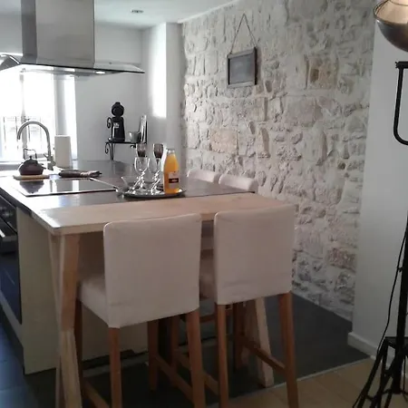 Duplex Douillet - Tres Calme - Centre Historique Avignon